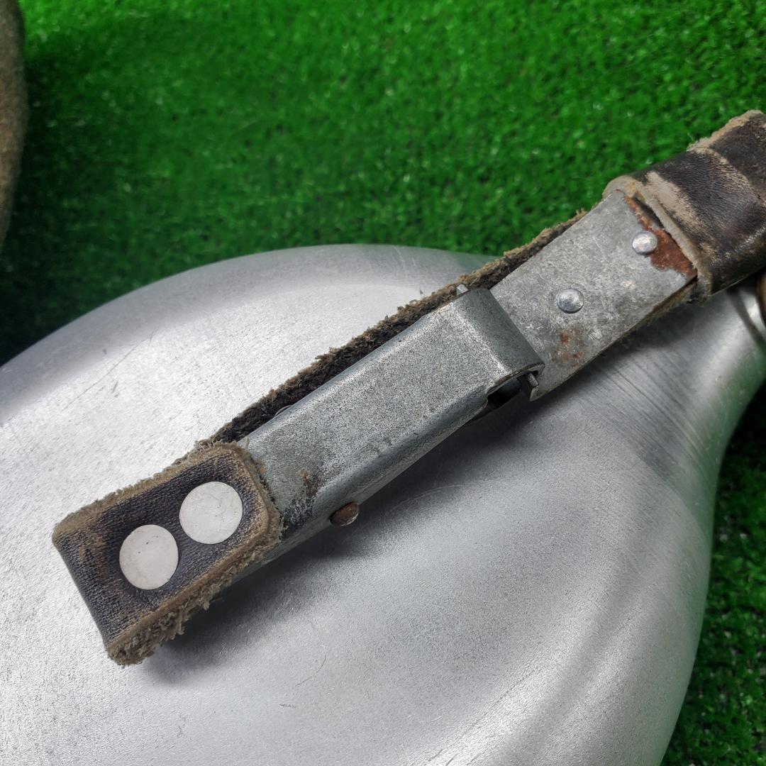 ミリタリー放出品 3点 M9A1 ガスマスク缶 水筒 マガジンポーチ