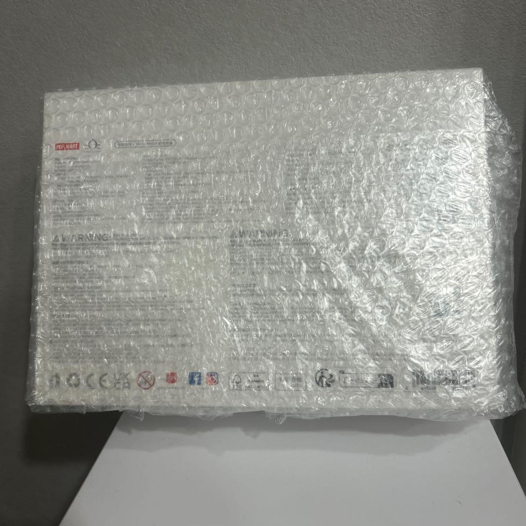 POPMART 15周年記念 従業員限定 スカルパンダ SKULLPANDA