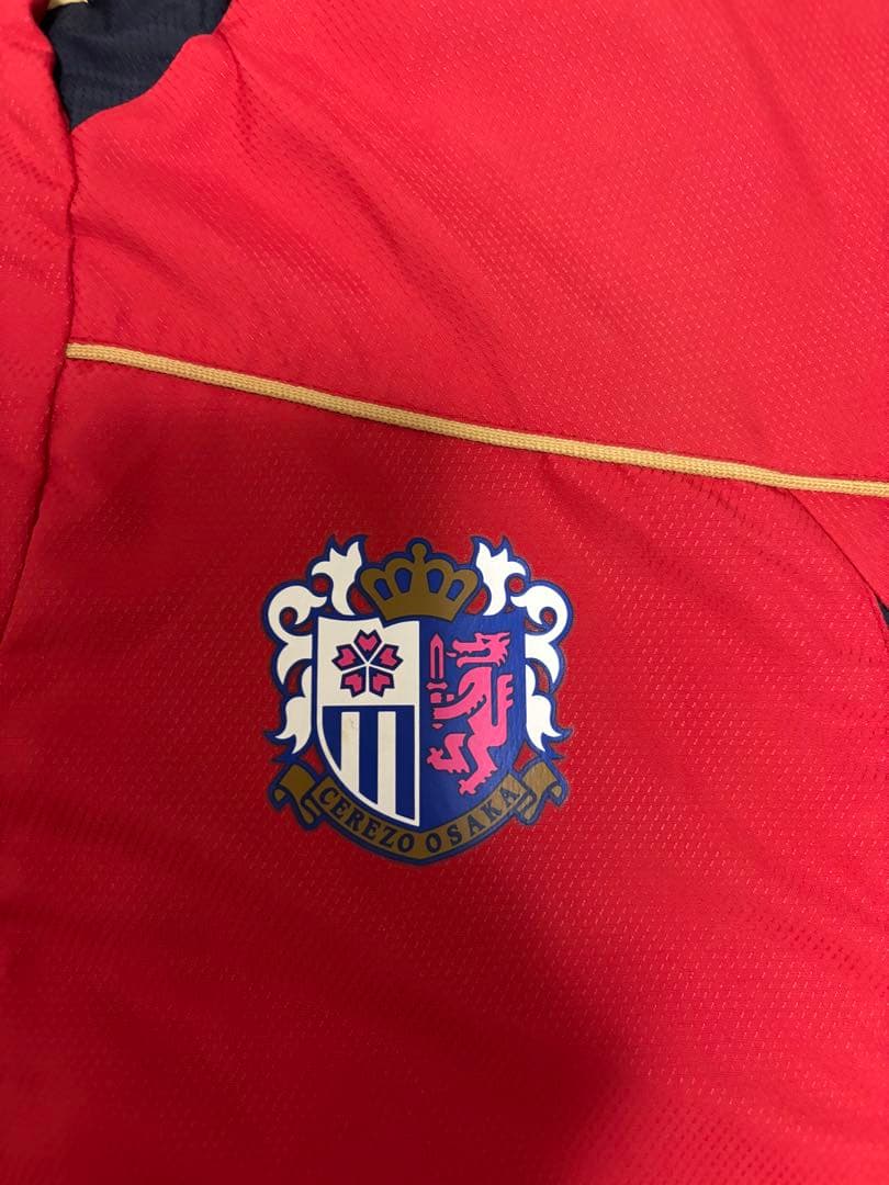 セレッソ大阪　Mizuno 赤 ネイビー 中綿ジャケット