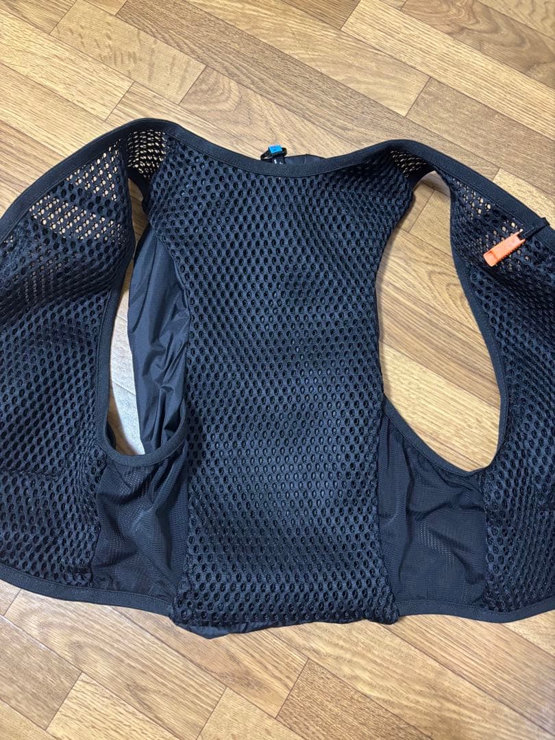 ウォーキング・ランニングウェア SALOMON ACTIVE SKIN 8