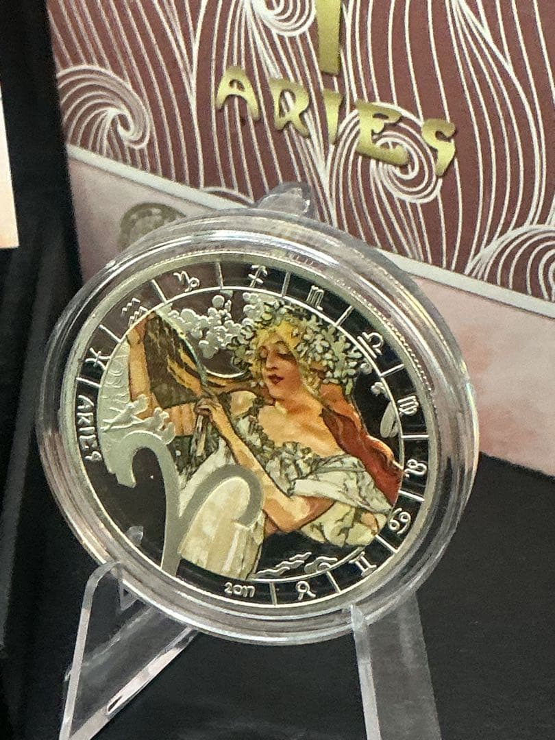 ミュシャ × 黄道十二宮 ― 牡羊座、Aries　銀メッキ付き白銅貨