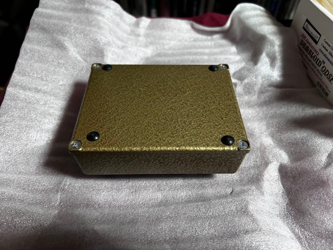 DUMBLOIDギターエフェクター 2000台記念モデル