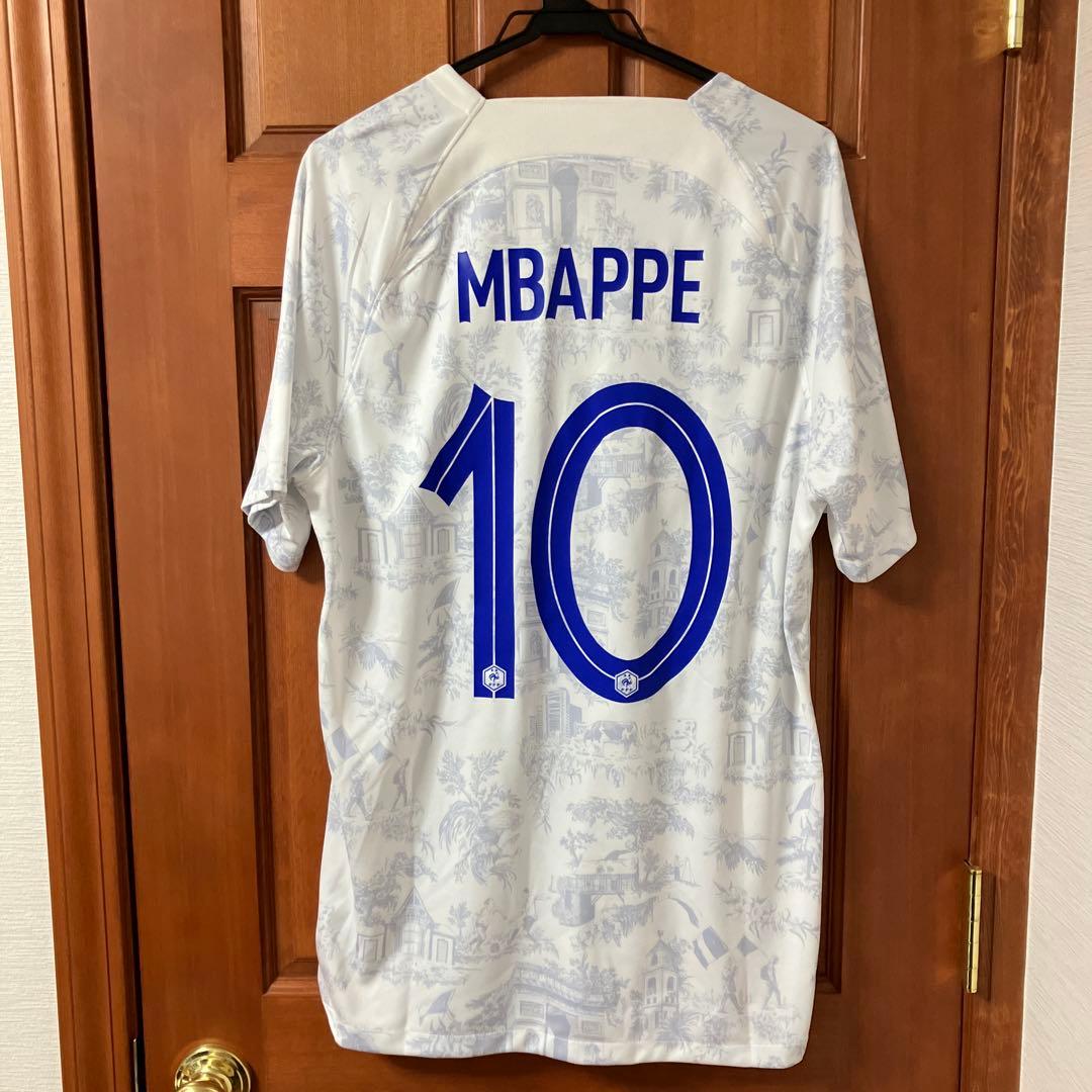 【極美品/正規品】フランス代表 エムバペ ユニフォーム