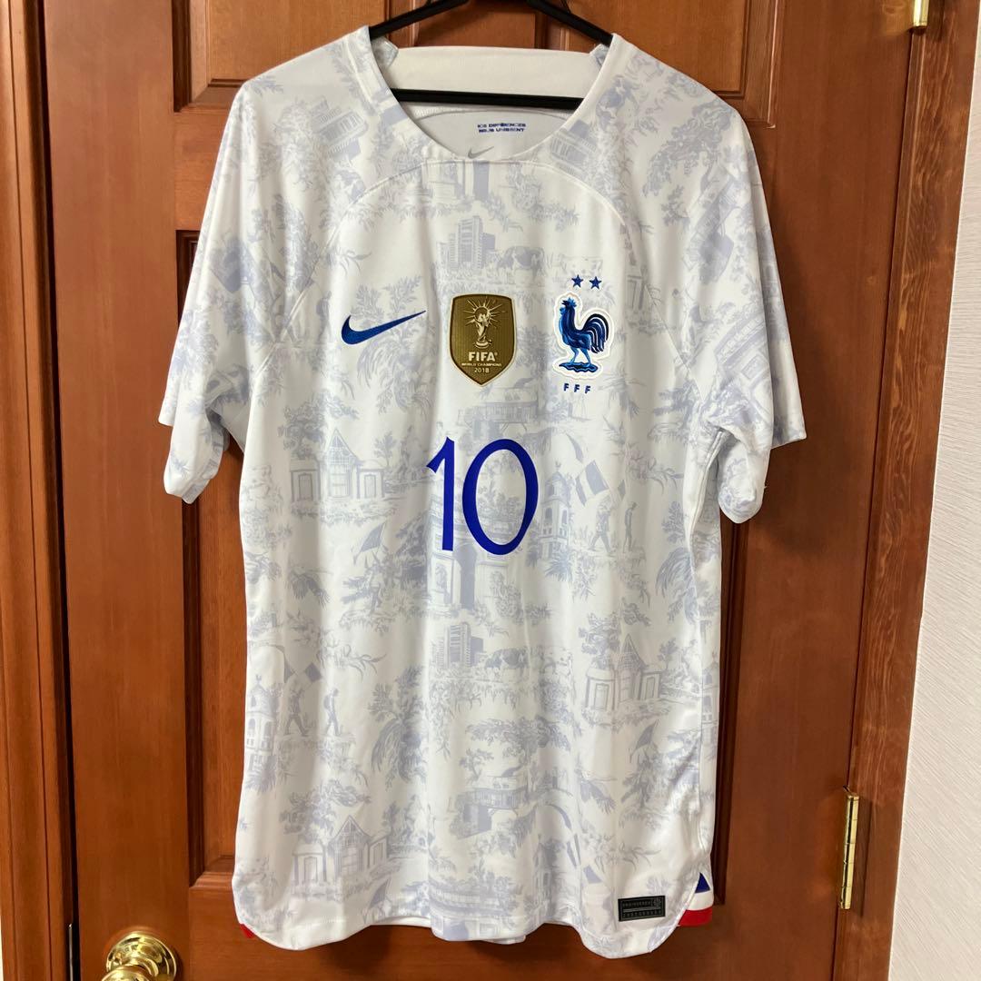 【極美品/正規品】フランス代表 エムバペ ユニフォーム