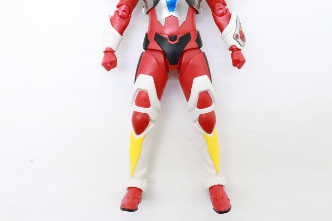 SHF 真骨彫製法 グリッドマン 30-MY1210-11