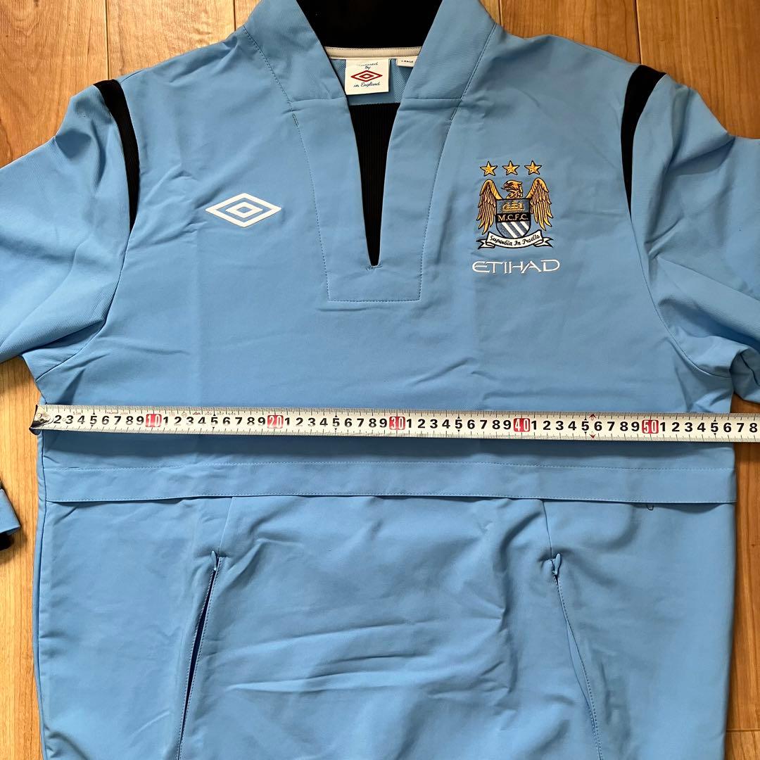 マンチェスター・シティ　アンブロ製ドリルトップ