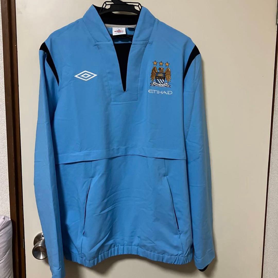 マンチェスター・シティ　アンブロ製ドリルトップ