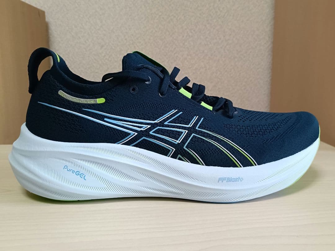 新品　asics　アシックス　Gel-Nimbus ランニングシューズ　28cm