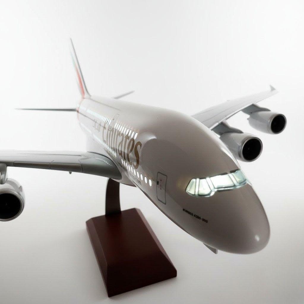 エミレーツ航空 A380 1:160スケール 46cm LEDモデル 照明点灯!