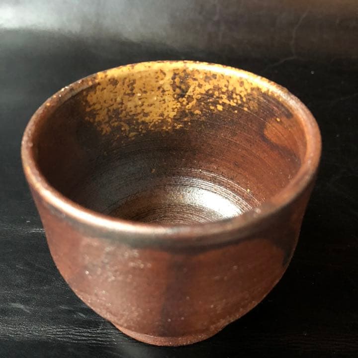 遺品整理◼️蔵から出て来た、かなり可愛いお猪口、ぐい飲みです。古美術品