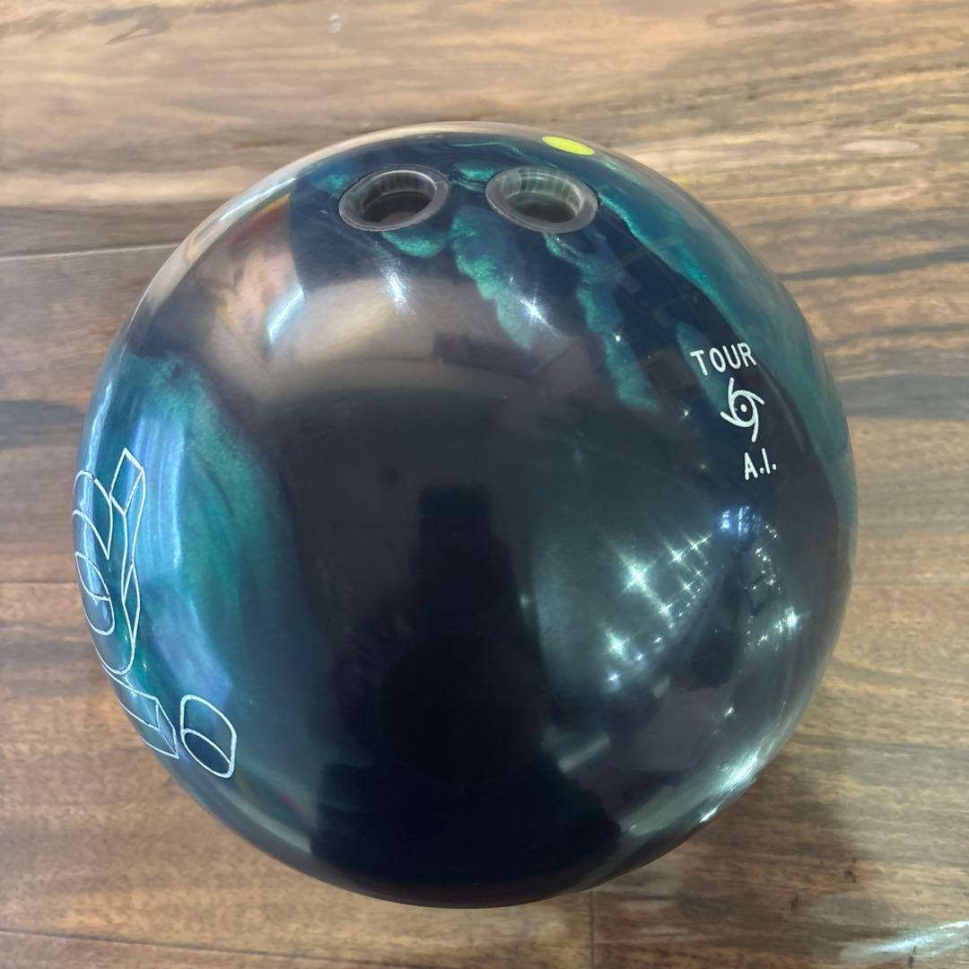 STORM iQ ツアーAIボウリングボール 15ポンド