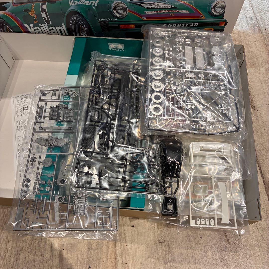 未組立 タミヤ 1/12 No.56 ポルシェ 934 ヴァイラント