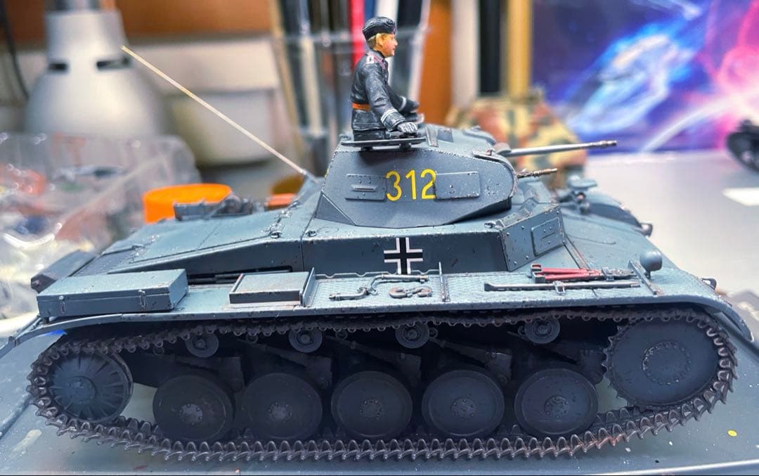 タミヤ1/35ドイツ2号戦車Ａ〜C型組み立て済みモデル