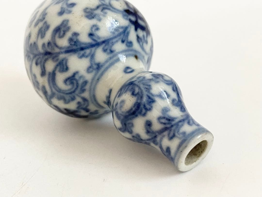 骨董　アンティーク　染付　鼻煙壷　瓢形　唐草喜字　コレクション　中国骨董