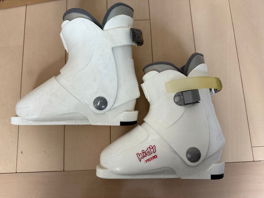 《札幌市内手渡し可能》スキー 3点セット ブーツ 板 ストック kazama