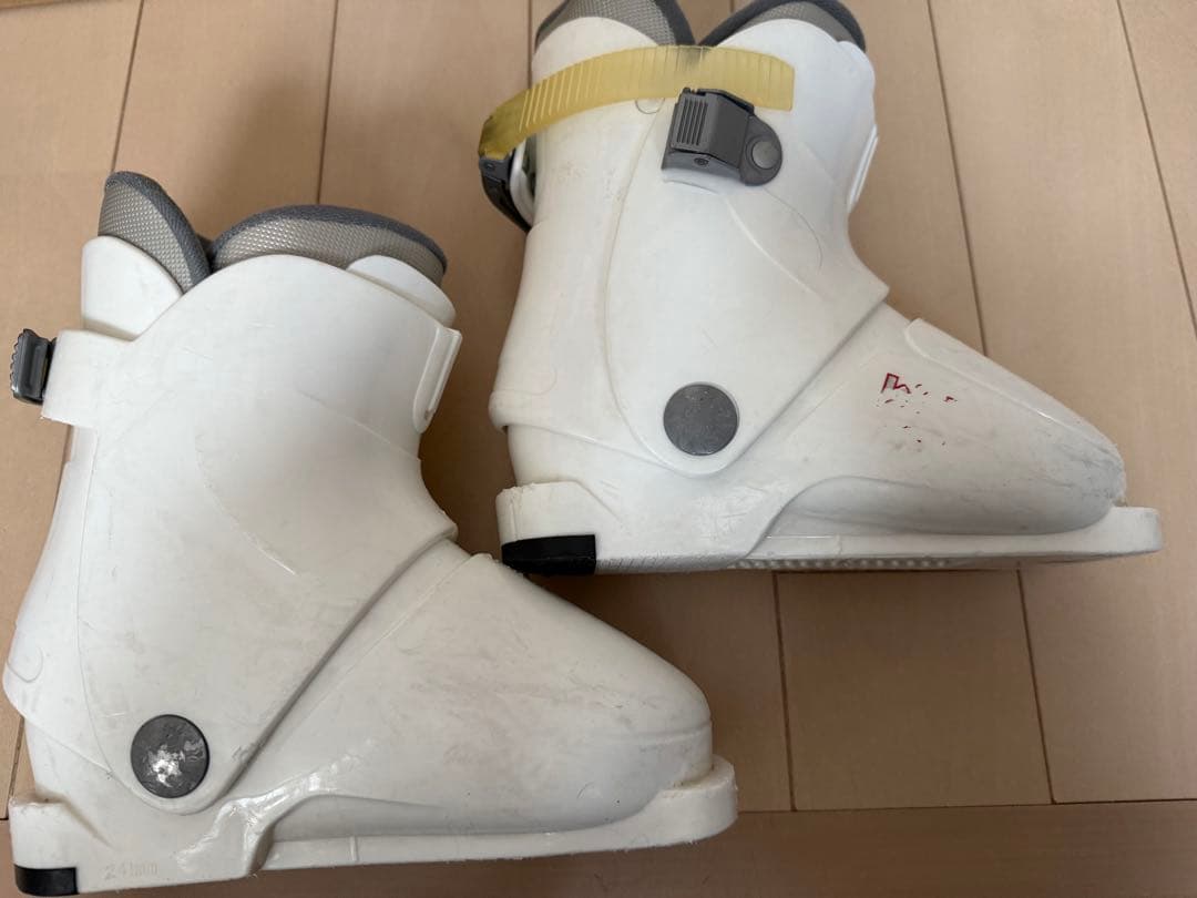 《札幌市内手渡し可能》スキー 3点セット ブーツ 板 ストック kazama