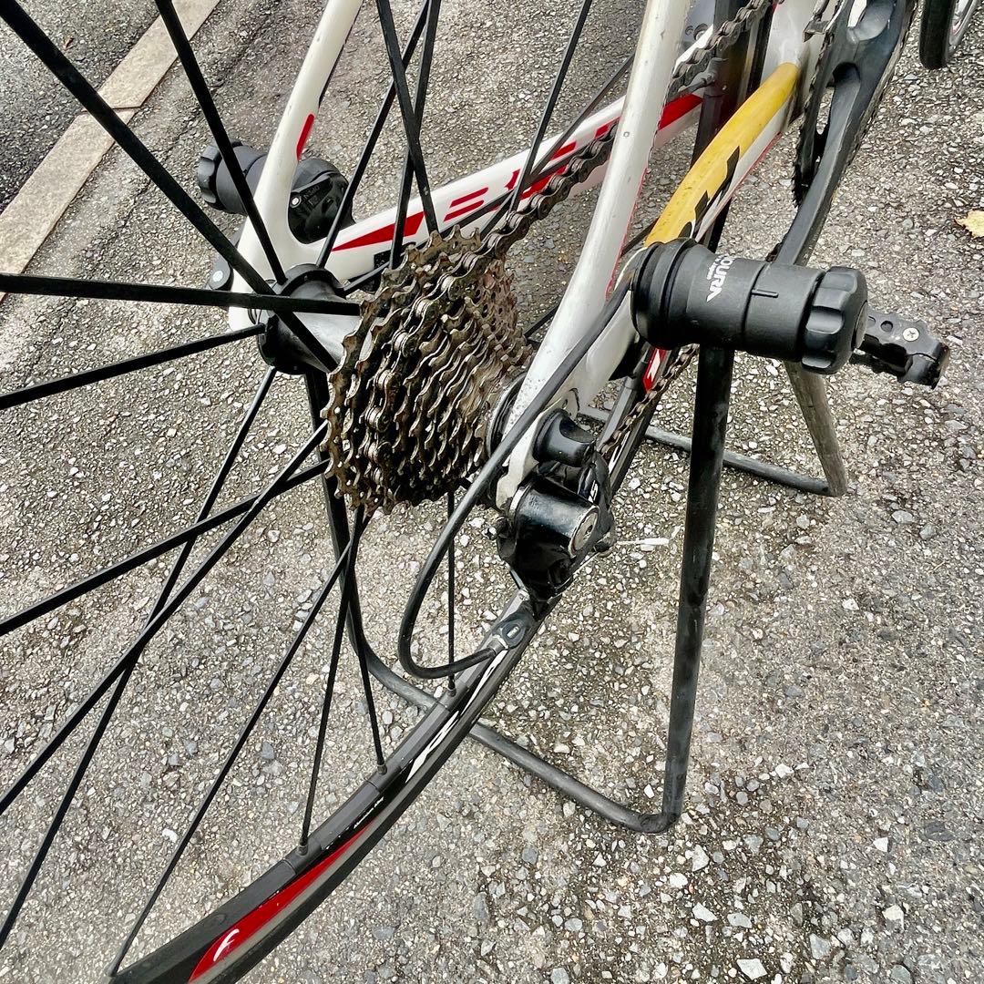 フルカーボン BH Quartz 105 2016年モデル [ホワイト/レッド]