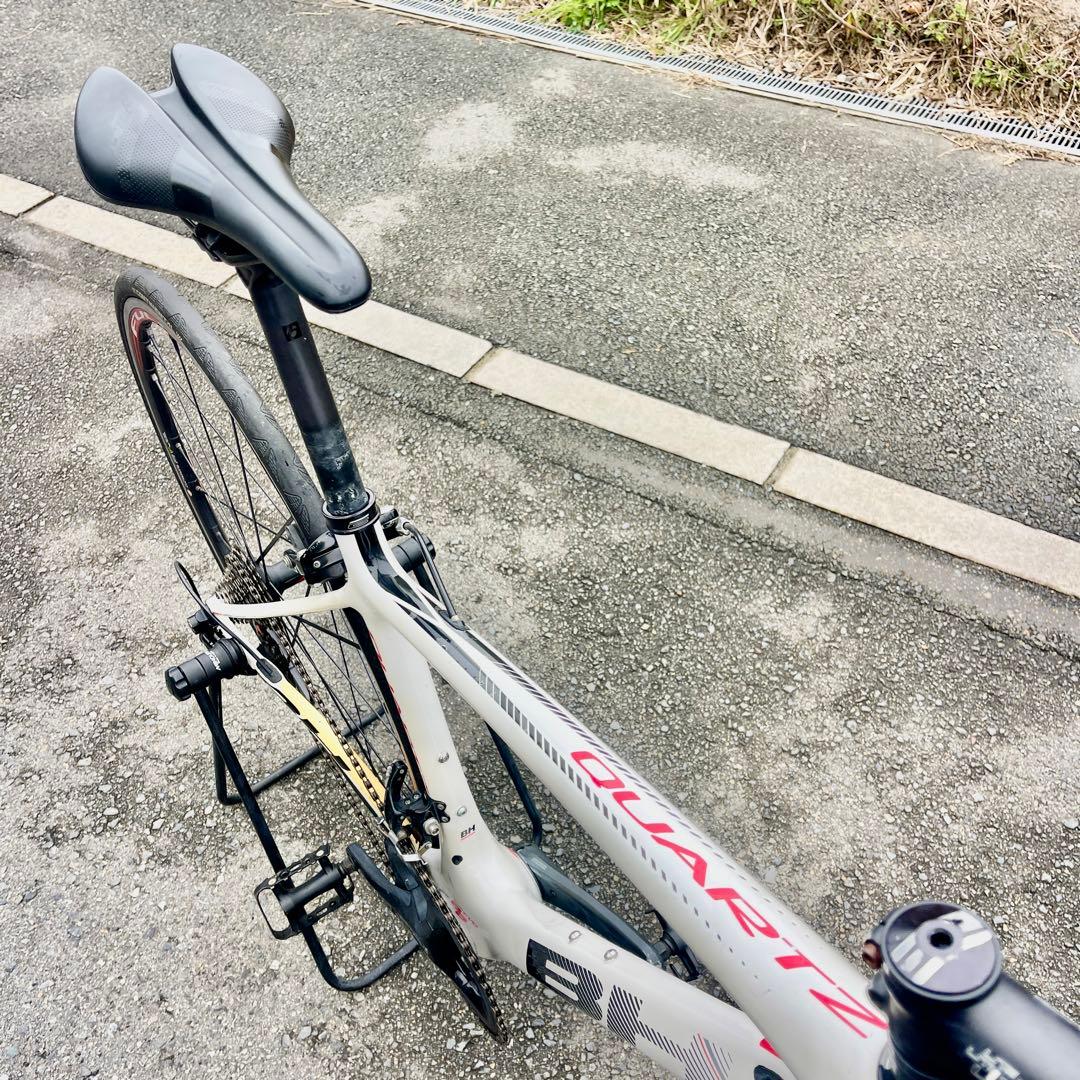 フルカーボン BH Quartz 105 2016年モデル [ホワイト/レッド]