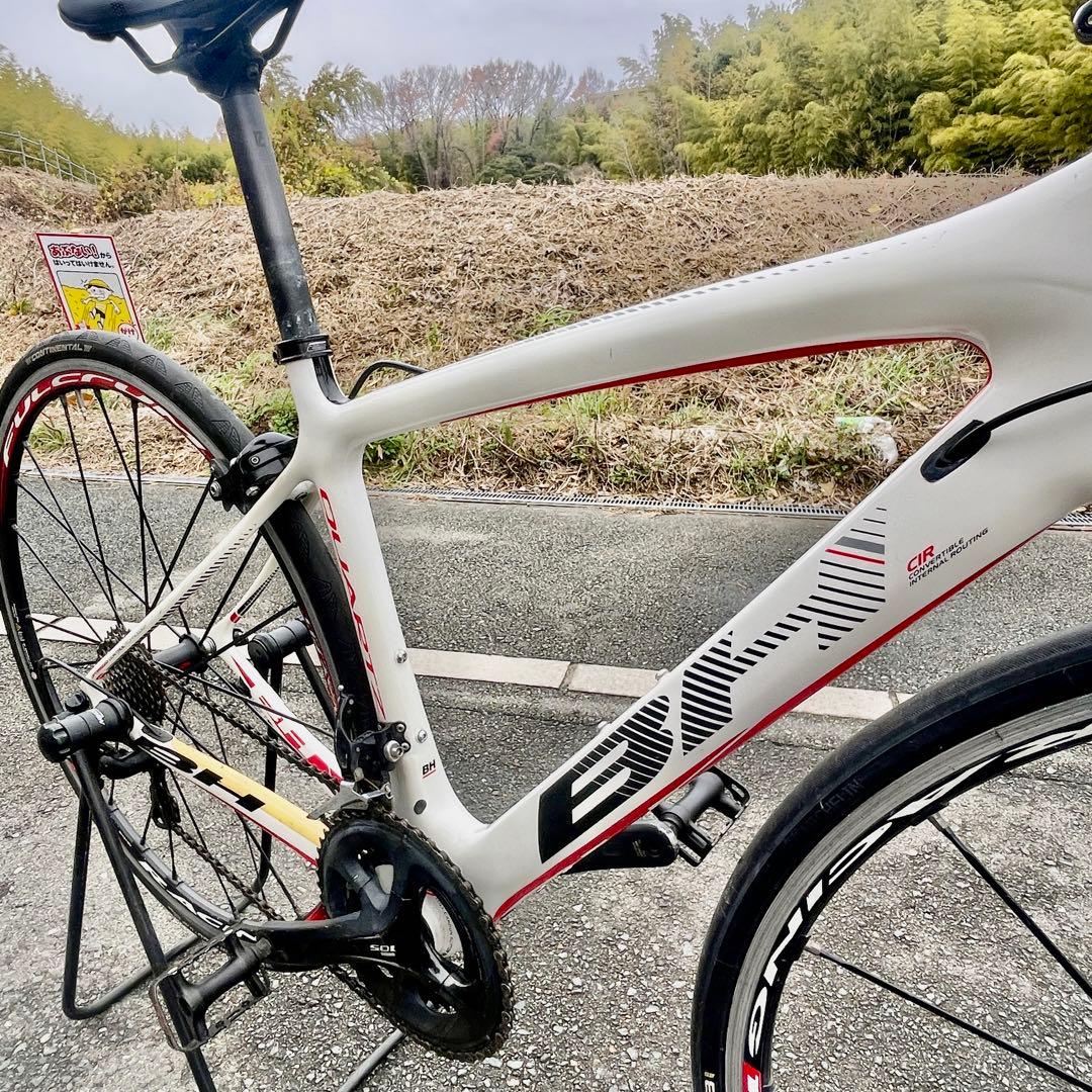 フルカーボン BH Quartz 105 2016年モデル [ホワイト/レッド]