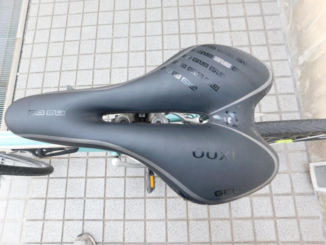 「 　」　　ビアンキ スポーツ　シエロ　ギア　タイヤ、ブレーキOK