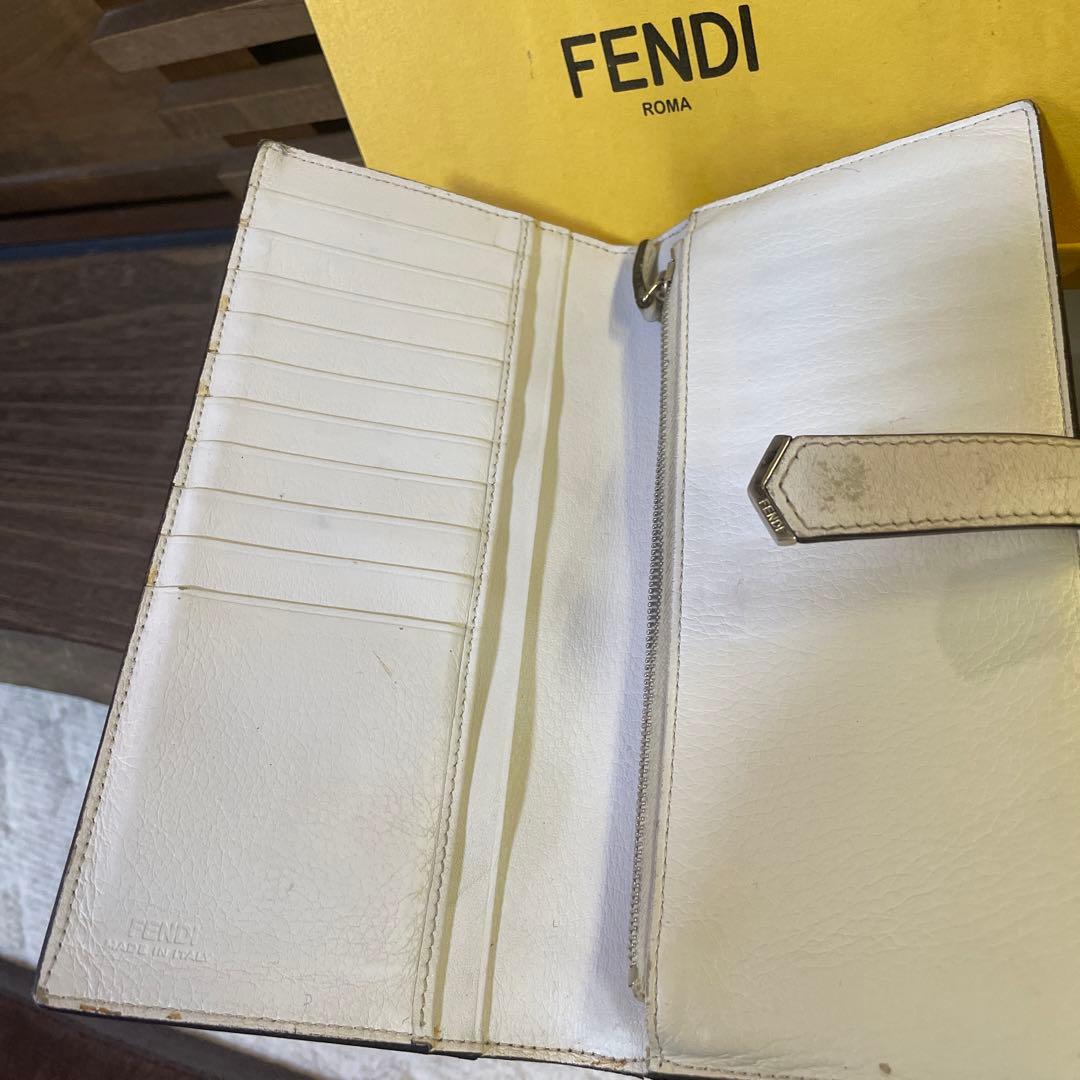 FENDI財布