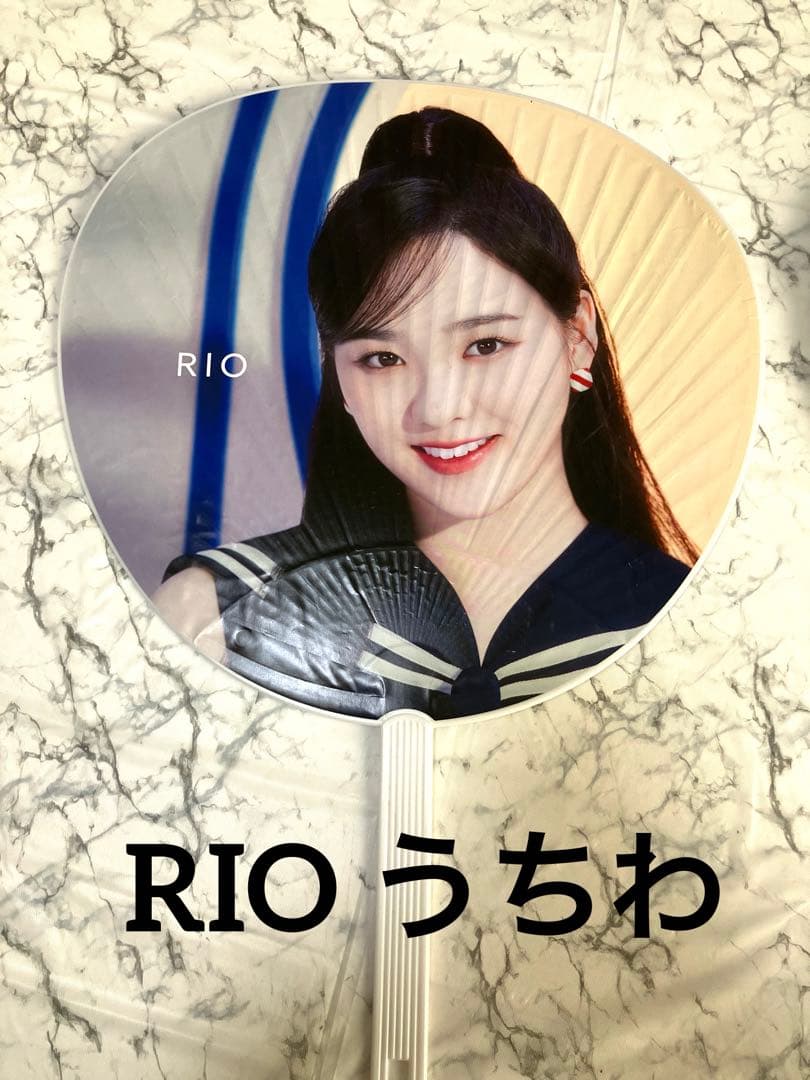 NiziU ペンライト RIO うちわ ケース ライブグッズ 公式