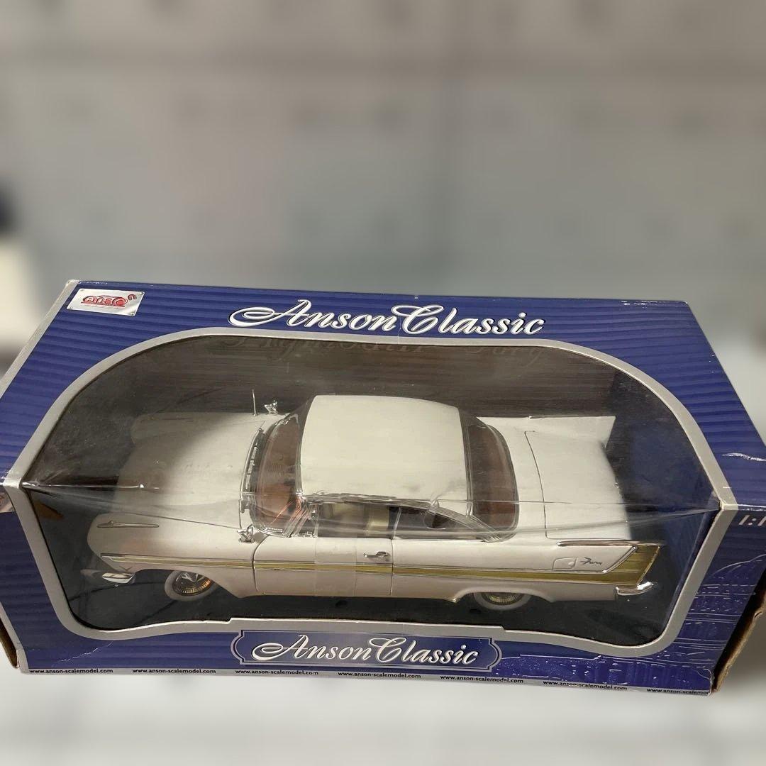 アンソンモデルカー1/18 プリムスフューリー