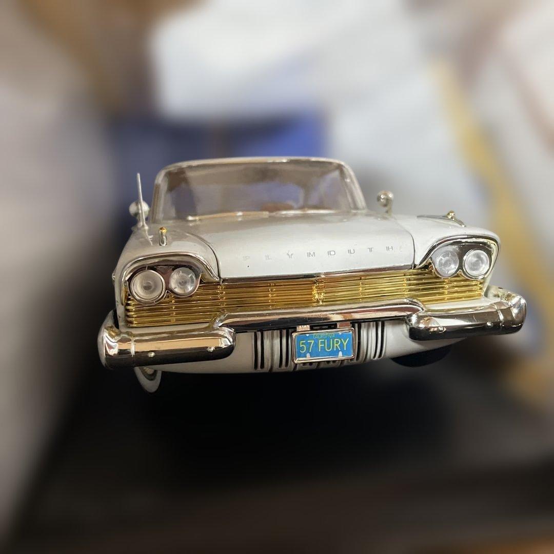 アンソンモデルカー1/18 プリムスフューリー