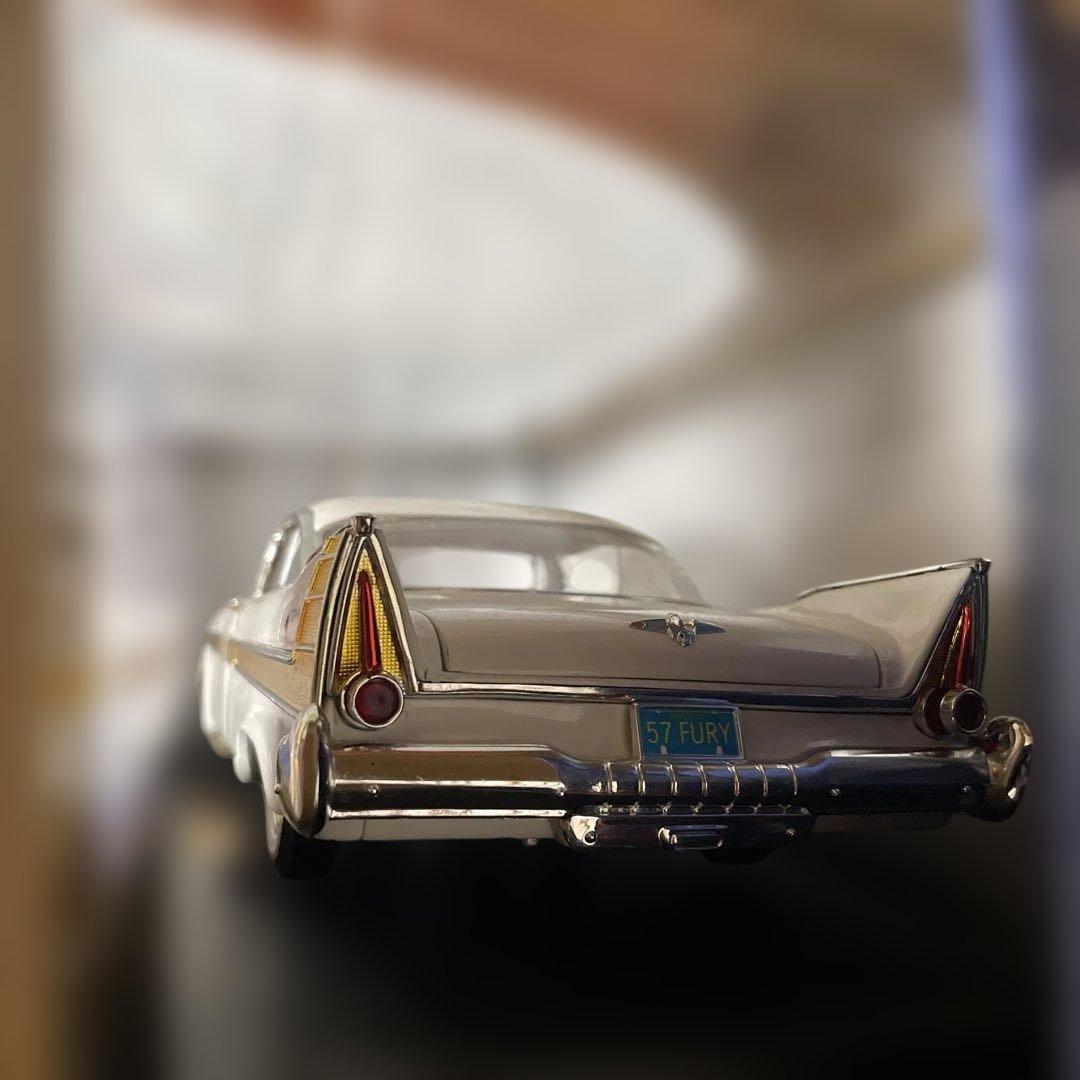 アンソンモデルカー1/18 プリムスフューリー