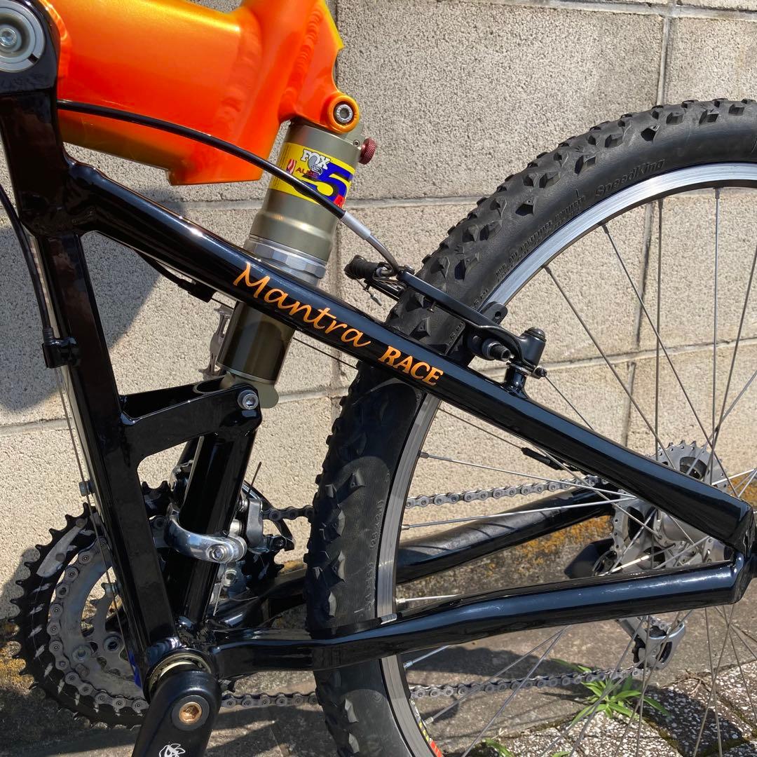 コ*ビ様 【フレーム,Fサス新品】 Mantra クライン