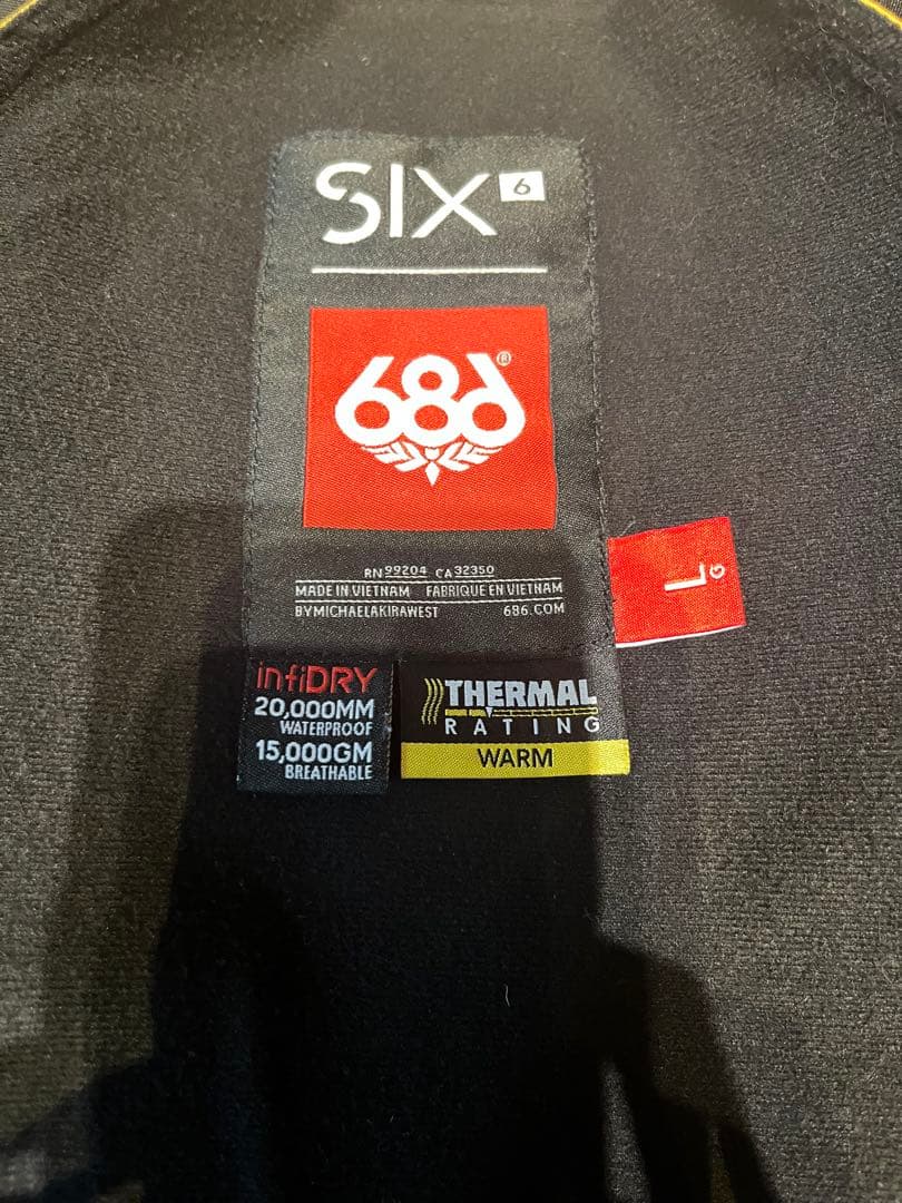 686 エクスクルーシブライン『SIX』 上下セット21-22モデル