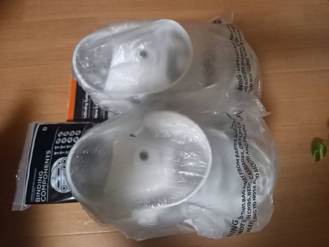 Union ユニオン ビンディング ストラータ ホワイト