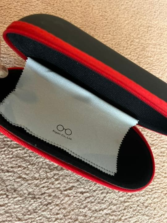 値下げ！！【新品・美品です】小学生スポーツ用ゴーグル　花粉症対策にも！