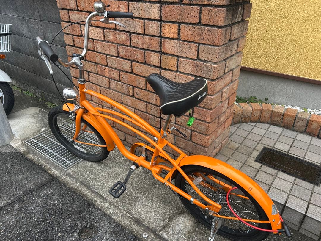 兵庫県神戸市より！ビーチクルーザー　アメ車自転車　オレンジです。