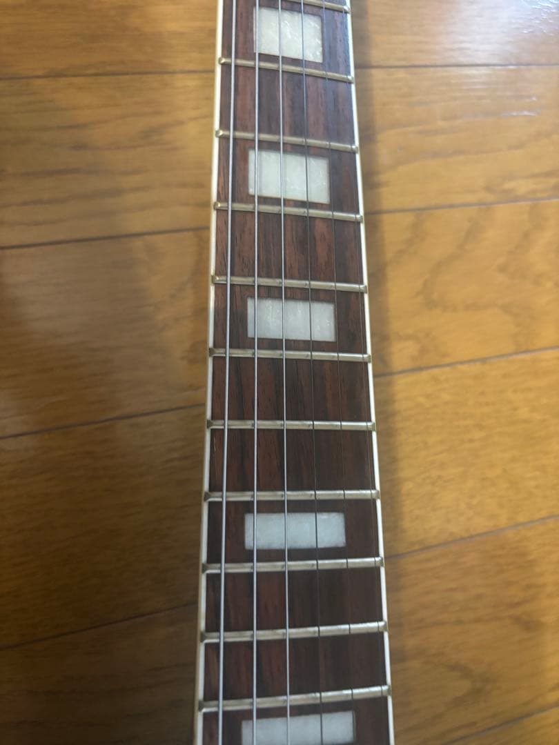 Triumph レスポールカスタム セットネック