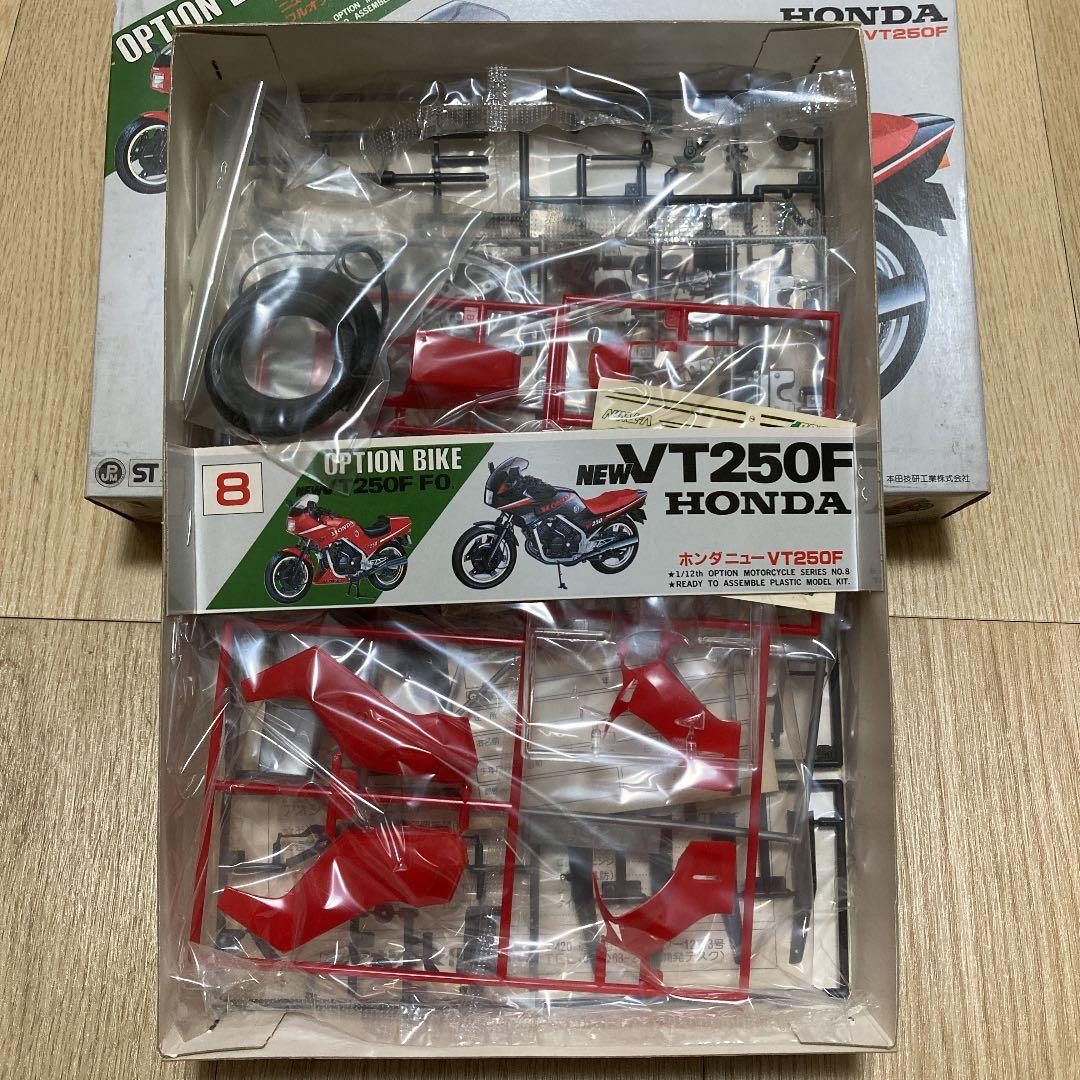 希少 アオシマ　HONDA NEW VT250F FO