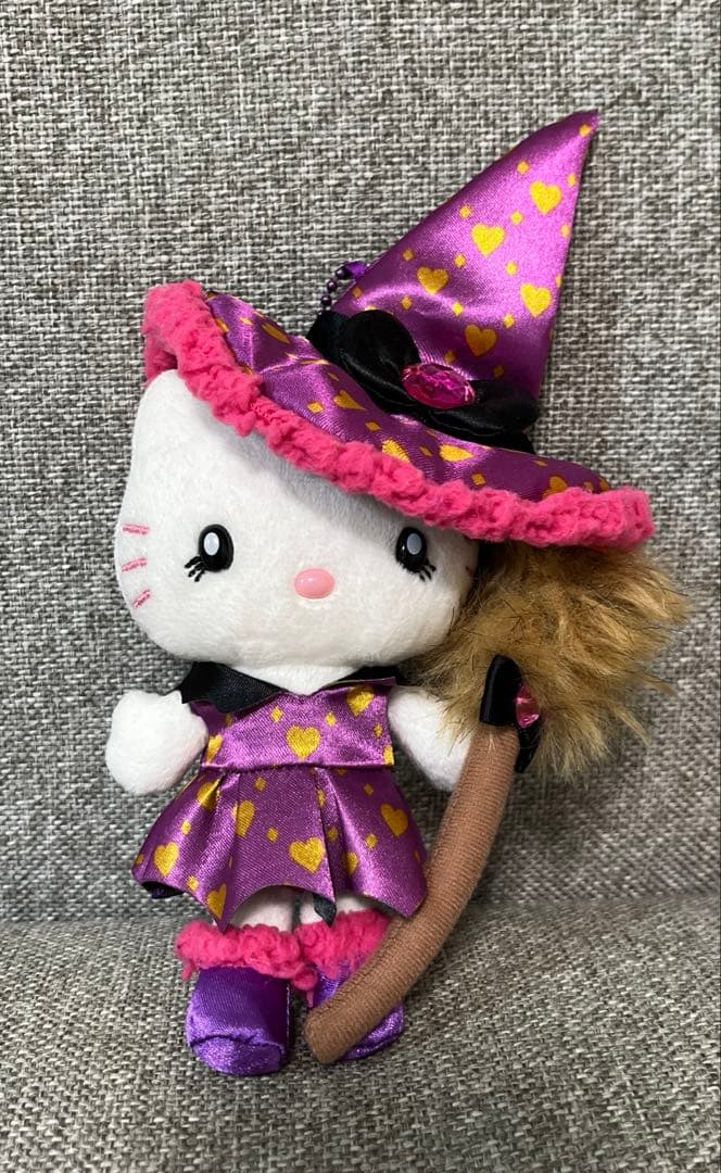 ♡新品未使用♡ ハローキティ キティ ぬいぐるみバッジ ぬいぐるみ ハロウィン
