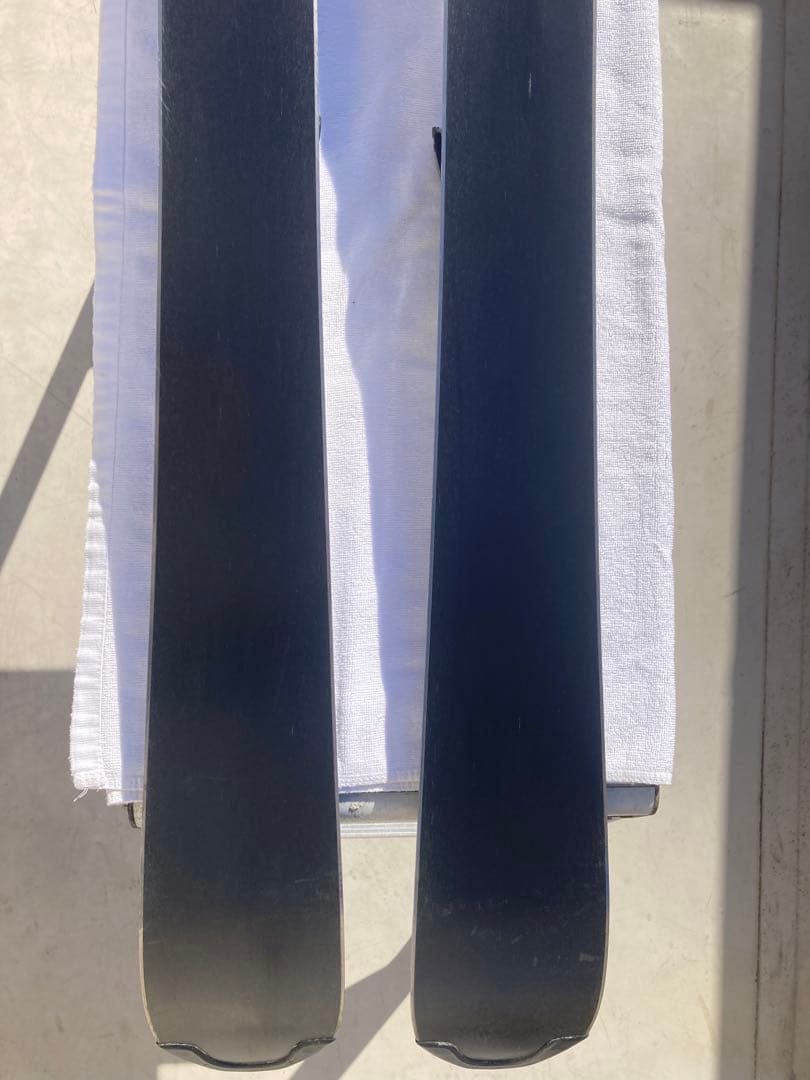 ショートスキー(ファン ミッド ミドル)板　SALOMON ショートカート125