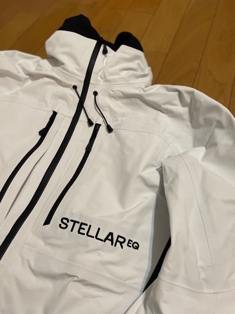 日本未入荷　STELLAR EQUIPMENT スキーウェア　レディース