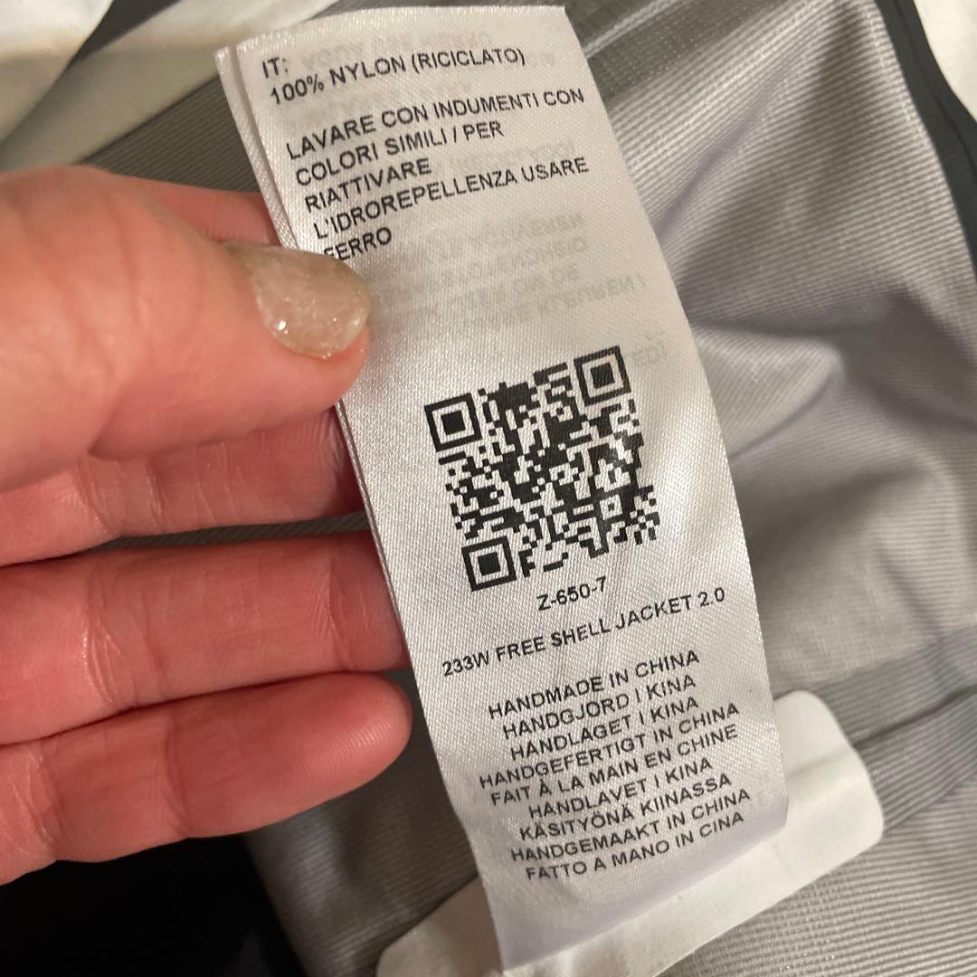 日本未入荷　STELLAR EQUIPMENT スキーウェア　レディース