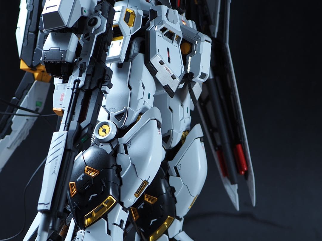 PG UNLEASHED 1/60 νガンダム　全塗装　完成品　uvカット　2
