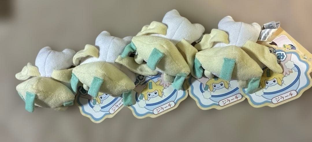 ポケモン　洗えるぬいぐるみ　ジラーチ　タグ付き