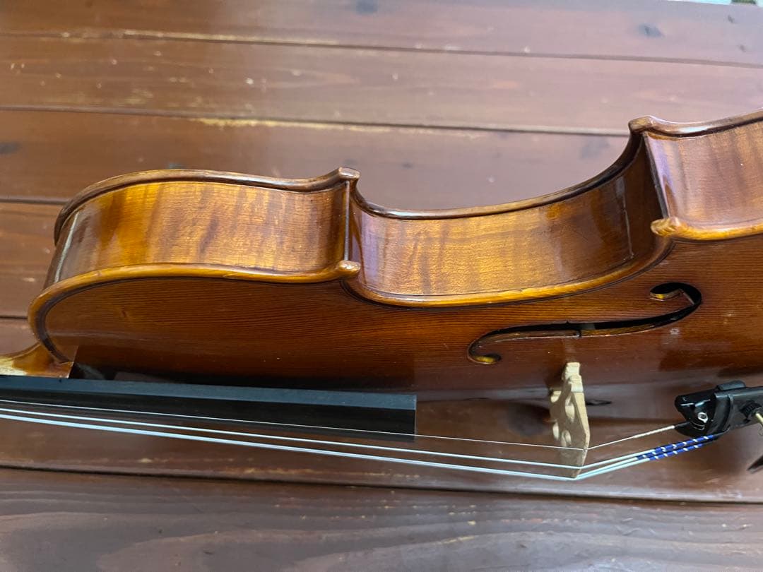 バイオリン4/4 音量があり、かつやわらかい音質。