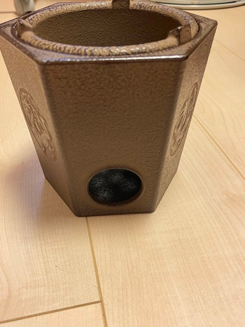 鋳鉄製茶道具 六角形 火鉢 涼炉 鉄瓶用 工芸品