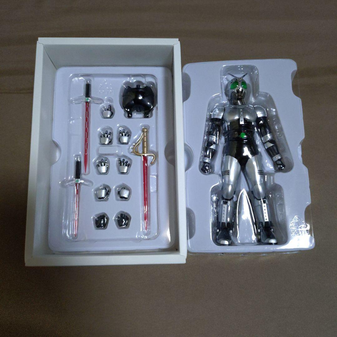 S.H.Figuarts 真骨彫製法　仮面ライダー　シャドームーン