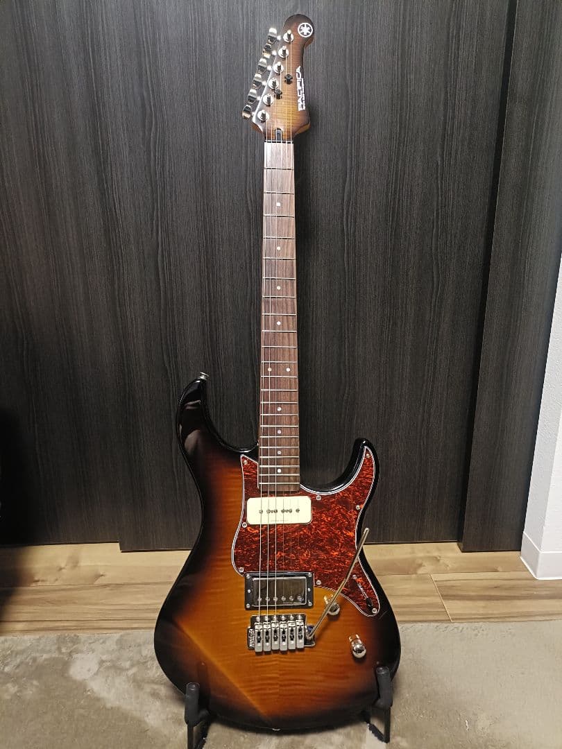 YAMAHA ヤマハ PACIFICA PAC611VFM ケース付