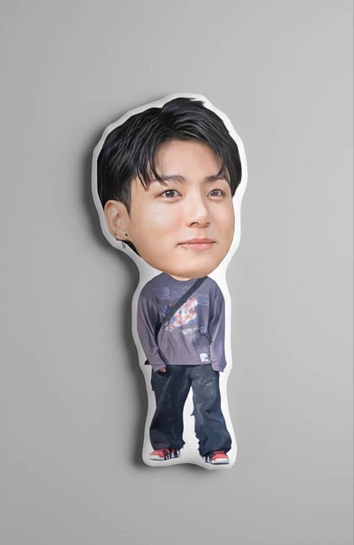 BTS Jungkook ジョングク グク 2等身クッション 30cm