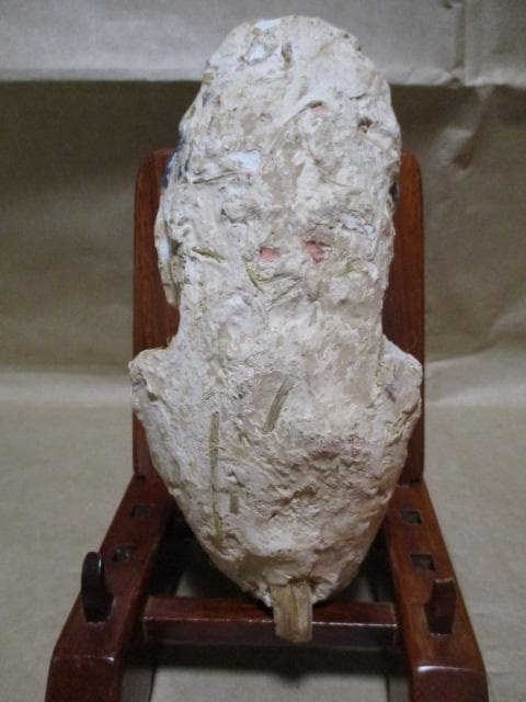 塑像女子俑頭部　Q19-1