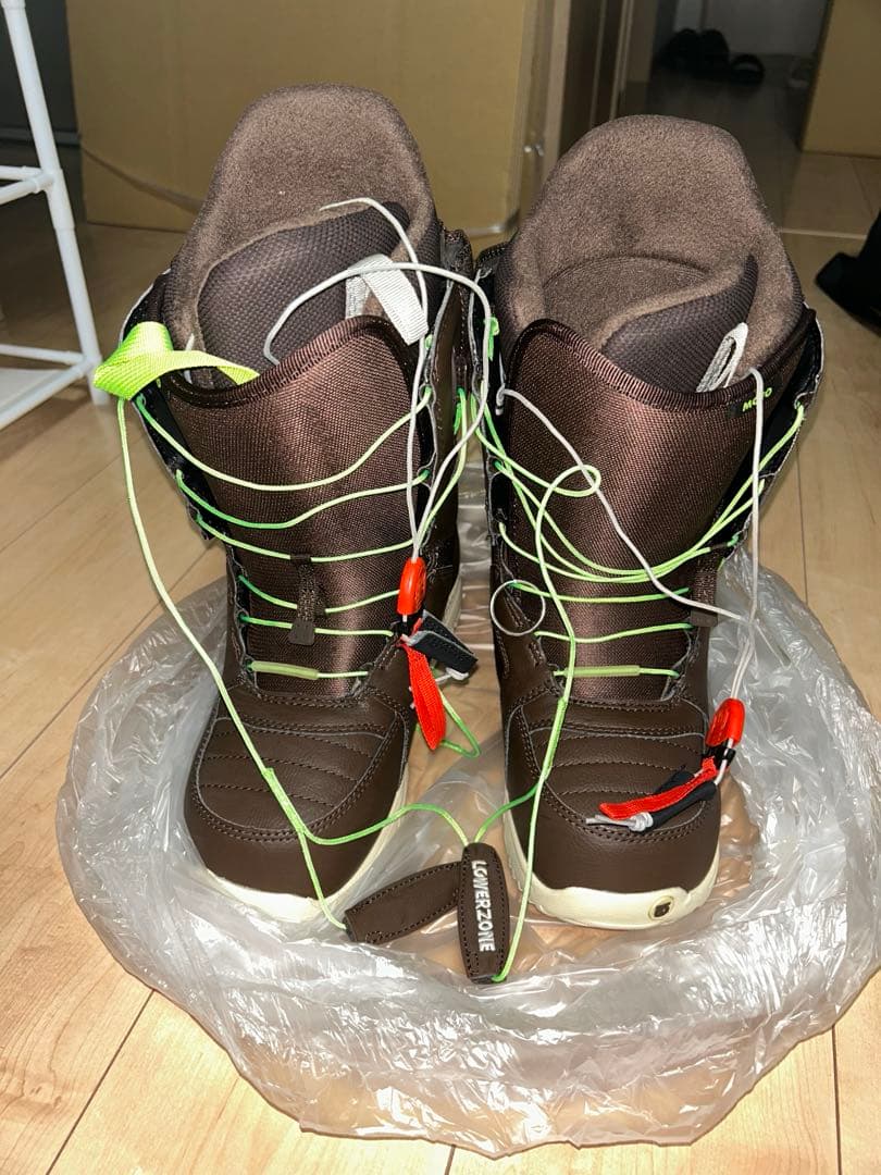 BURTONスノーボードブーツ ブラウン