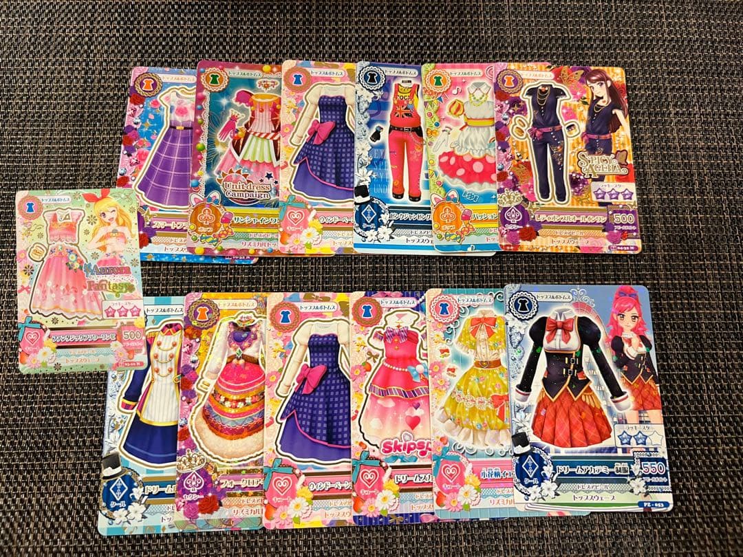 アイカツ ホログラム衣装カードセット 約200枚